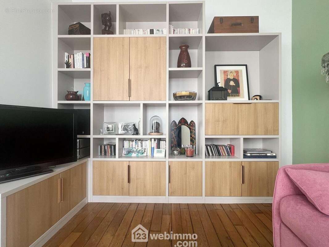 Séjour double (2ème chambre possible) - Appartement à MALAKOFF