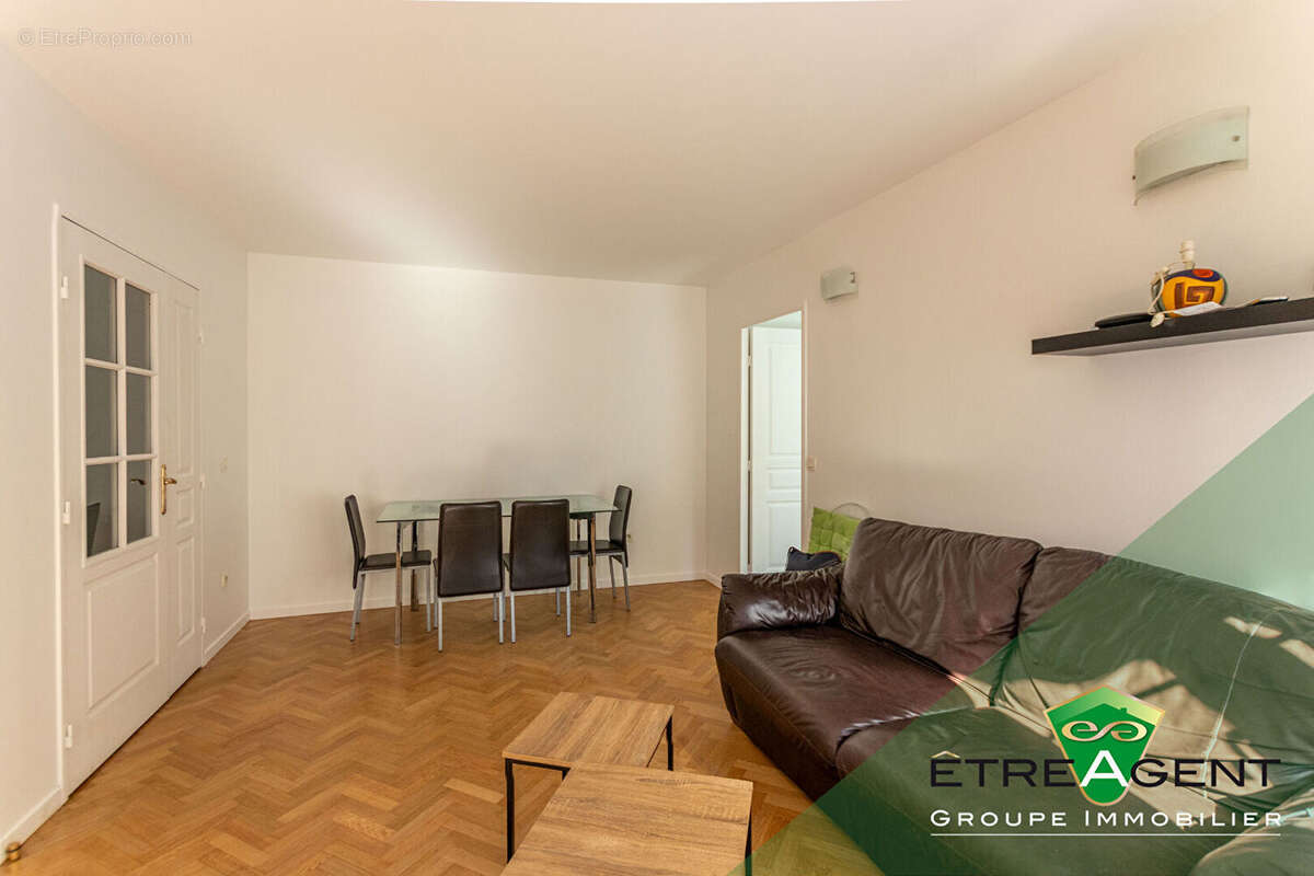Appartement à MONTROUGE
