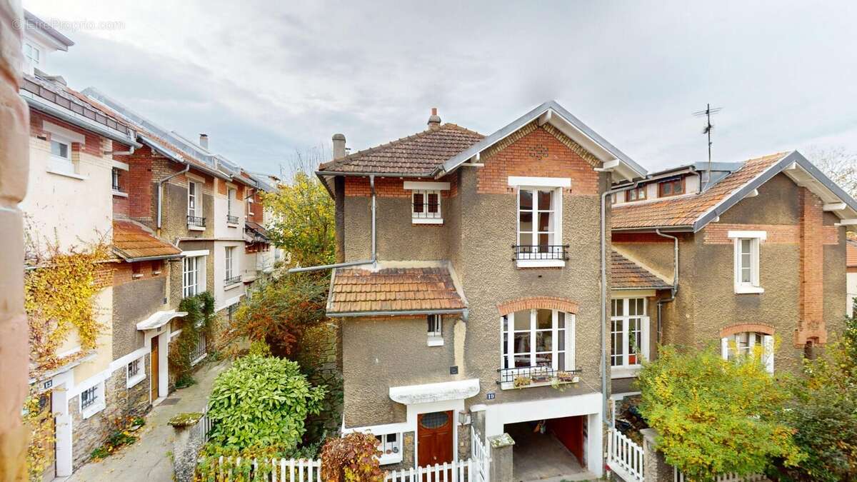 Maison à PARIS-19E