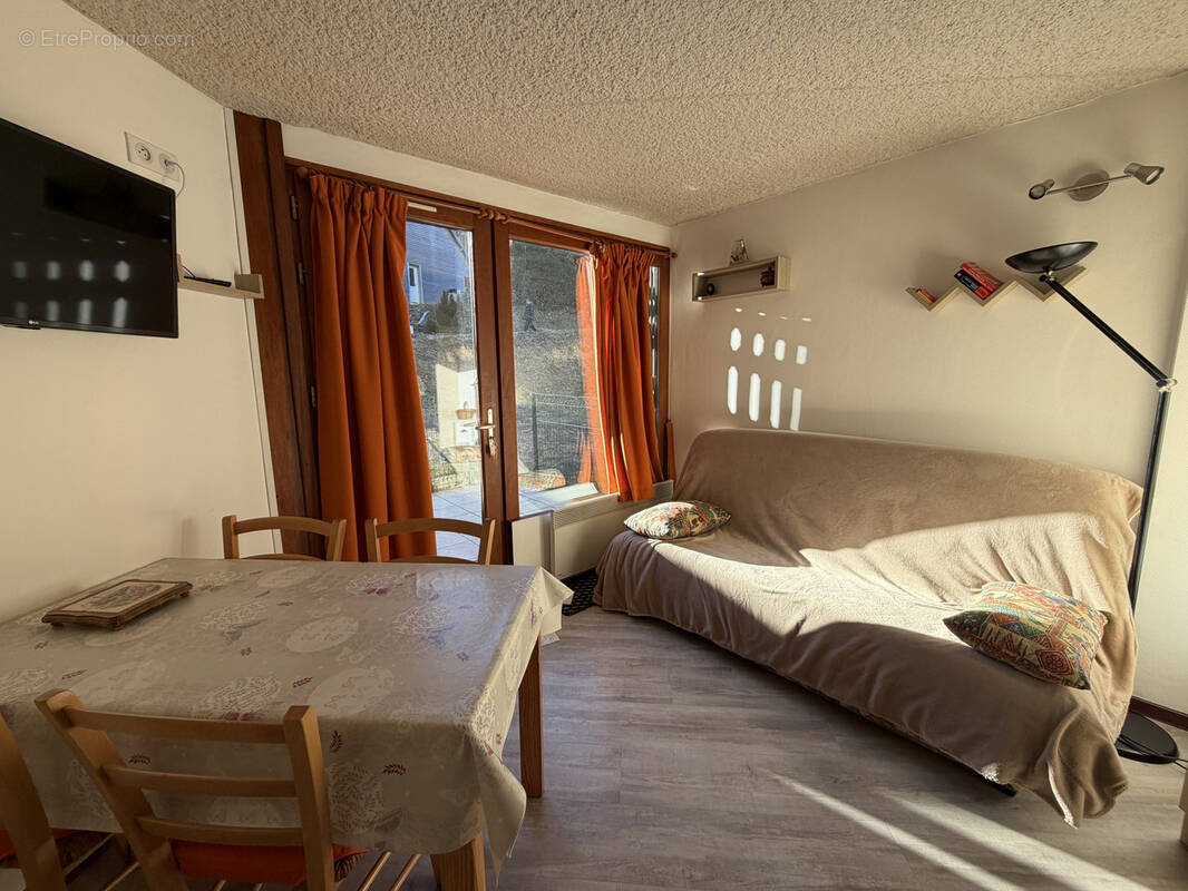 Appartement à LAVEISSIERE