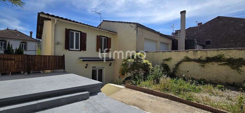 Maison lumineuse avec extérieur - photo 7