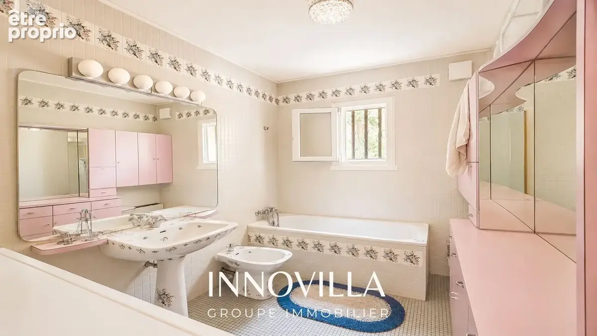 Maison familiale T7 , en lisière de bois . - photo 11