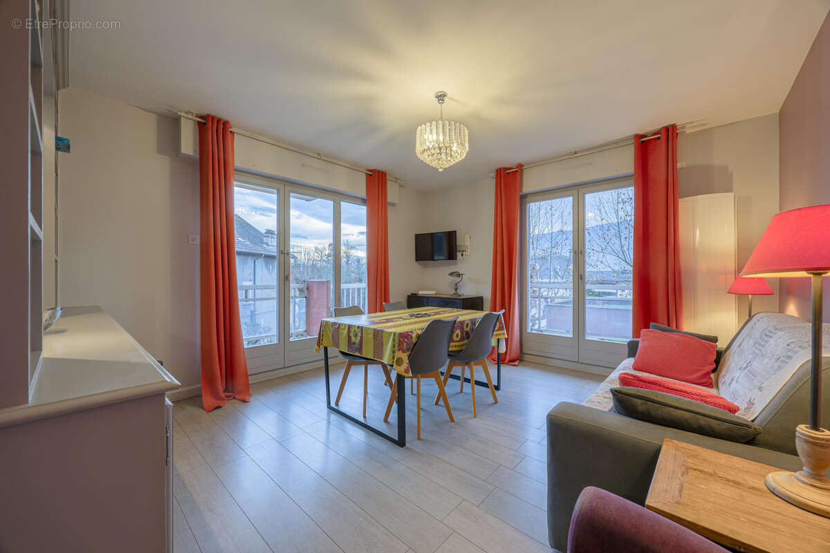 Appartement à AIX-LES-BAINS