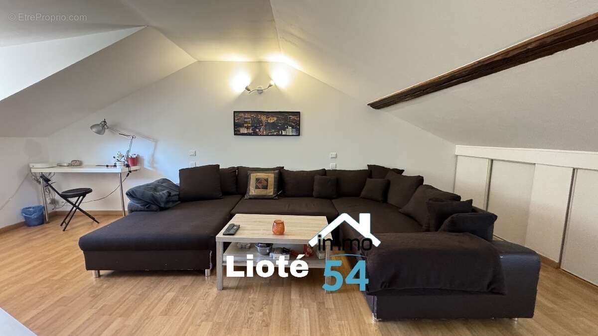 Maison à ROSIERES-AUX-SALINES