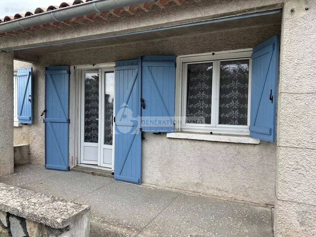 Maison à FONTVIEILLE