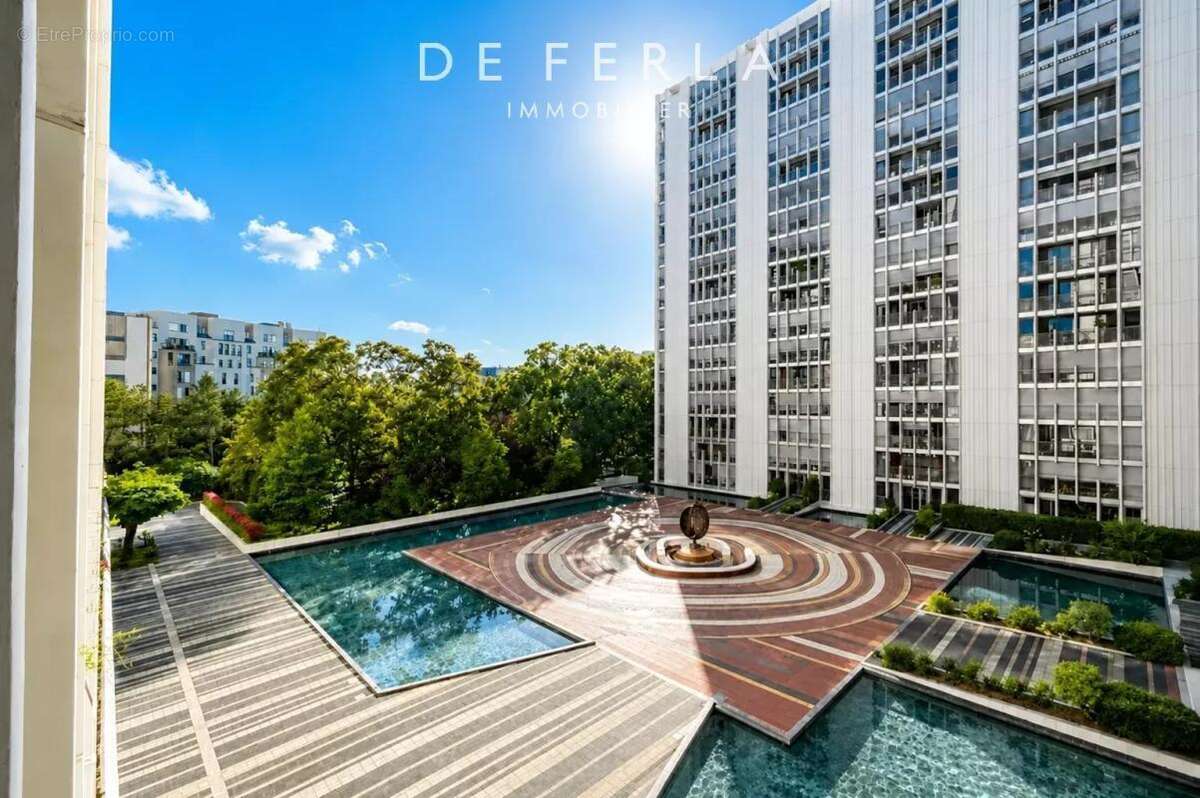 Appartement à PARIS-15E