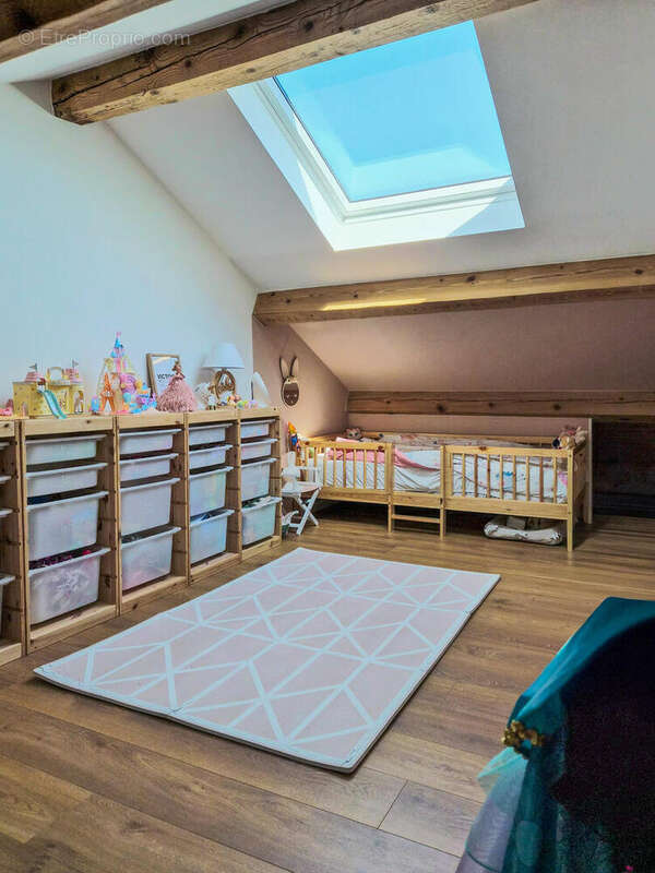 18340 - Maison à BELVEZE-DU-RAZES