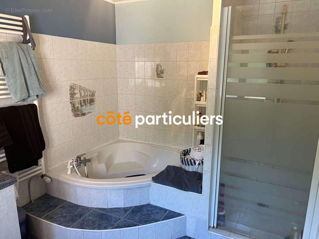 Maison à VILLENEUVE-LE-ROI