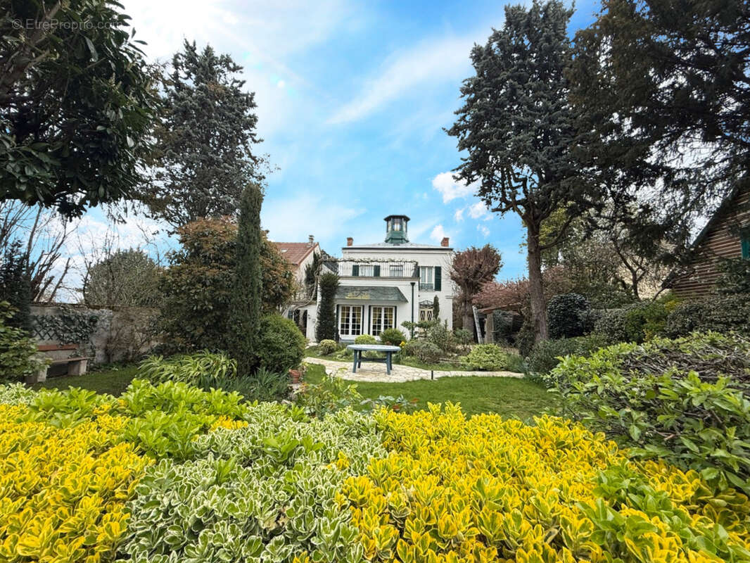 Maison à LE RAINCY