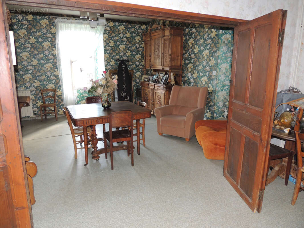 Maison à RIEUPEYROUX