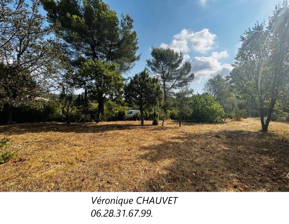 Terrain à DRAGUIGNAN