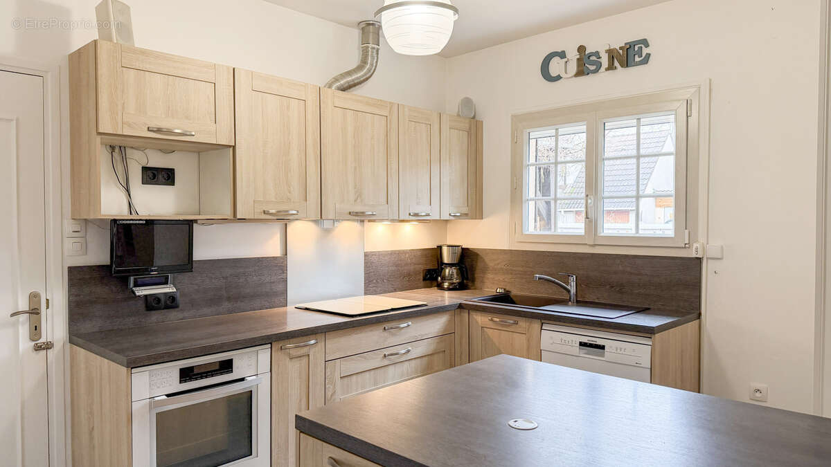 Maison à BALLAINVILLIERS