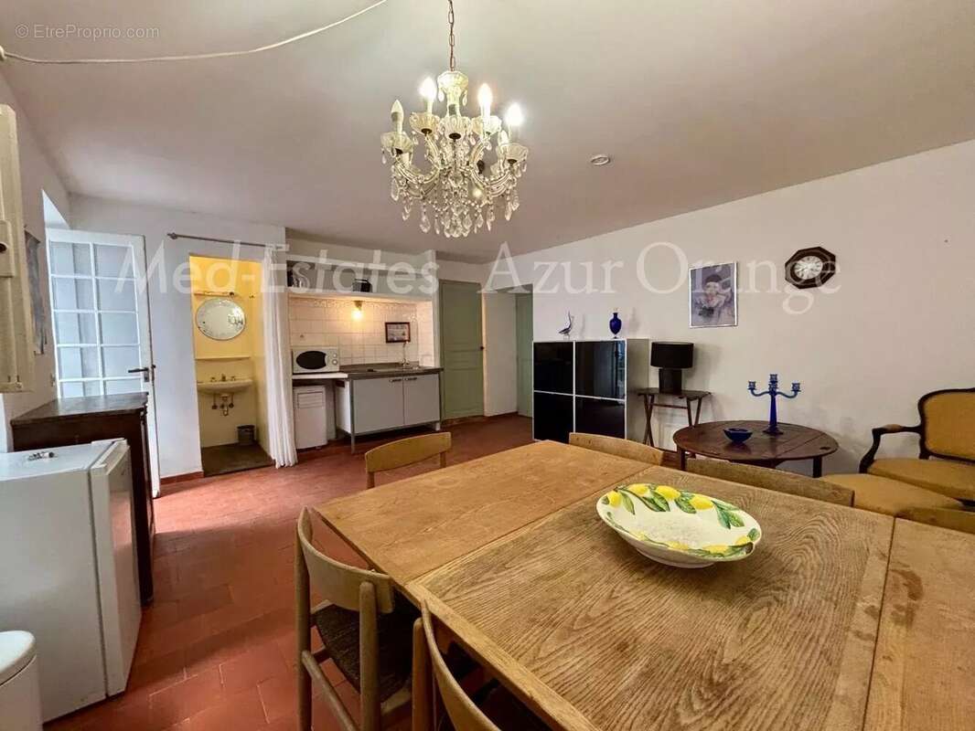 Appartement à LA GARDE-FREINET