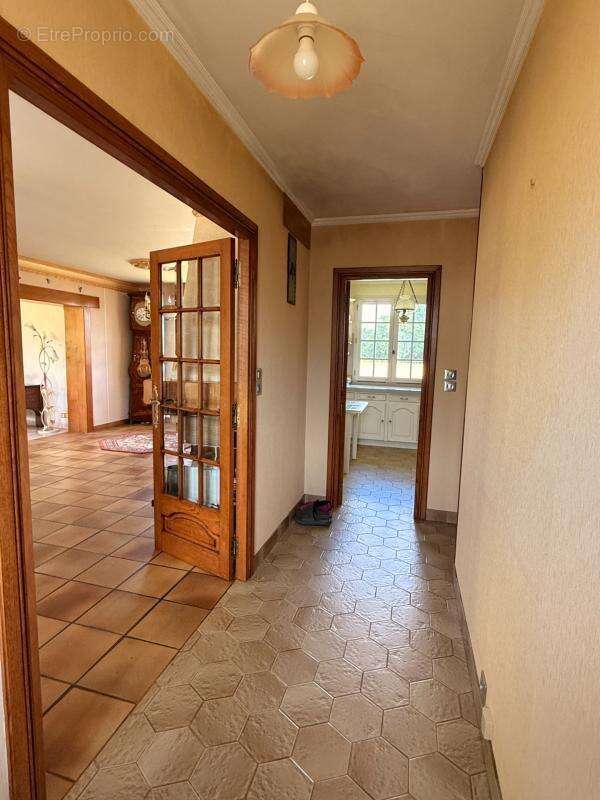 EN EXCLUSIVITE ! Pavillon de 114m², sur sous sol,  terrain de 956m2 169 900 € - photo 3