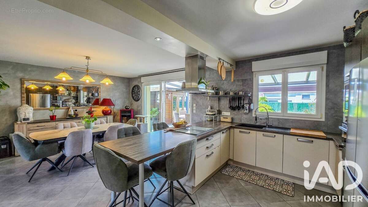 Maison 186 m² à Rurange-Les-Thionville  - photo 5