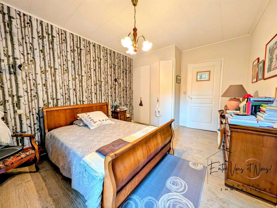 Maison 290 m² à Langon  - photo 8