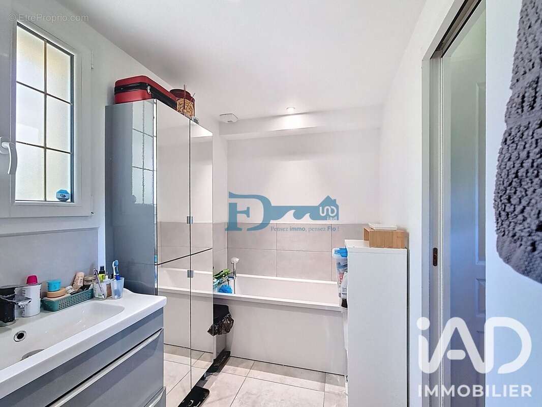 Maison 74 m² à Avesnes-En-Val  - photo 8