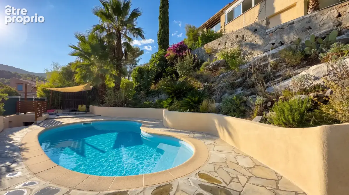 Exclusivité   Belgentier  Villa en parfait état avec piscine et vue dégagée - photo 2