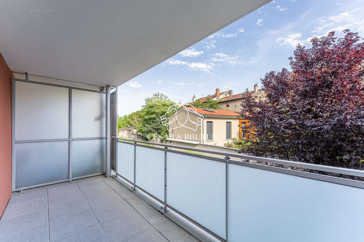 Appartement 64 m² à Venissieux  - photo 7