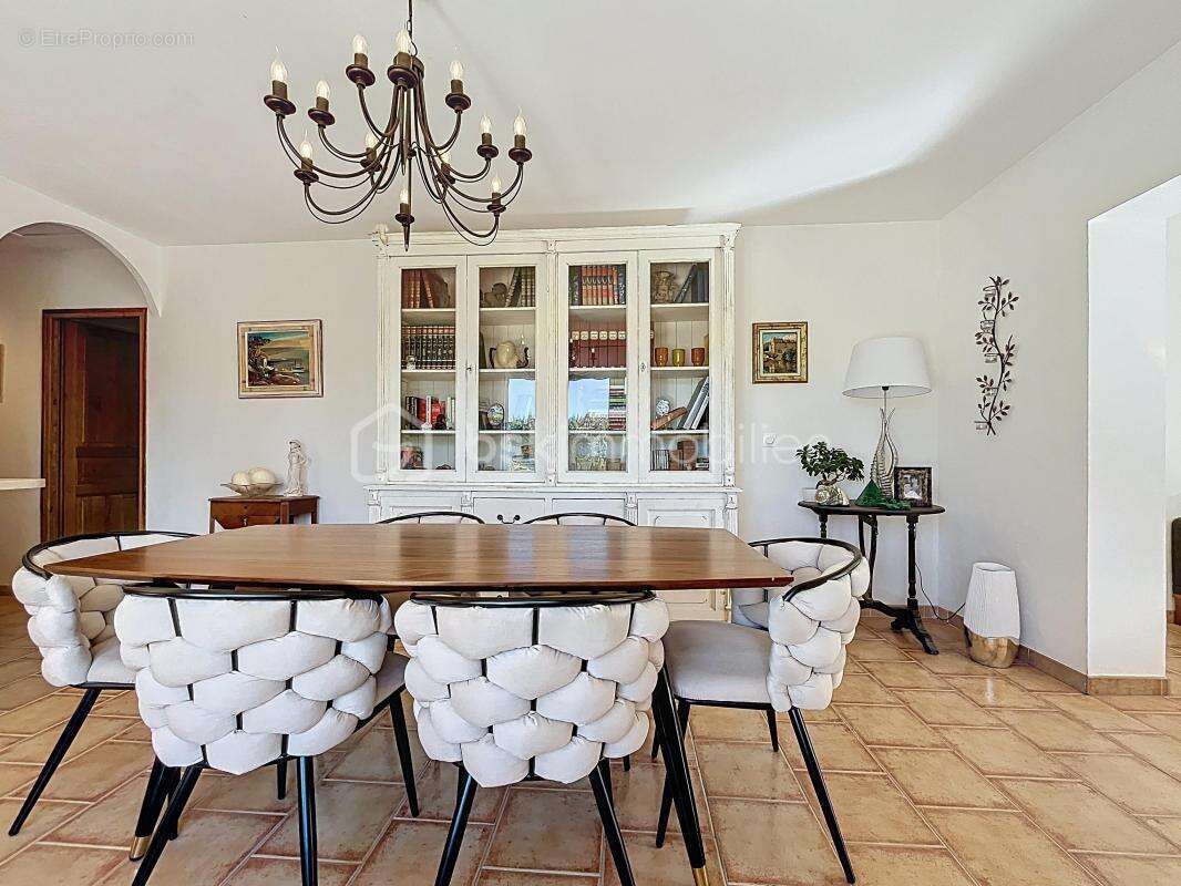 Maison de plain-pied entièrement renovée - photo 7