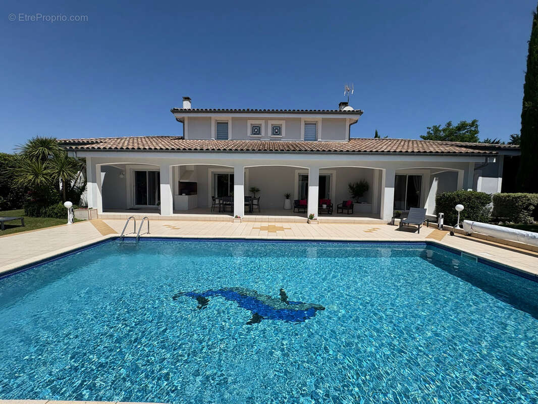 Maison à PECHBONNIEU