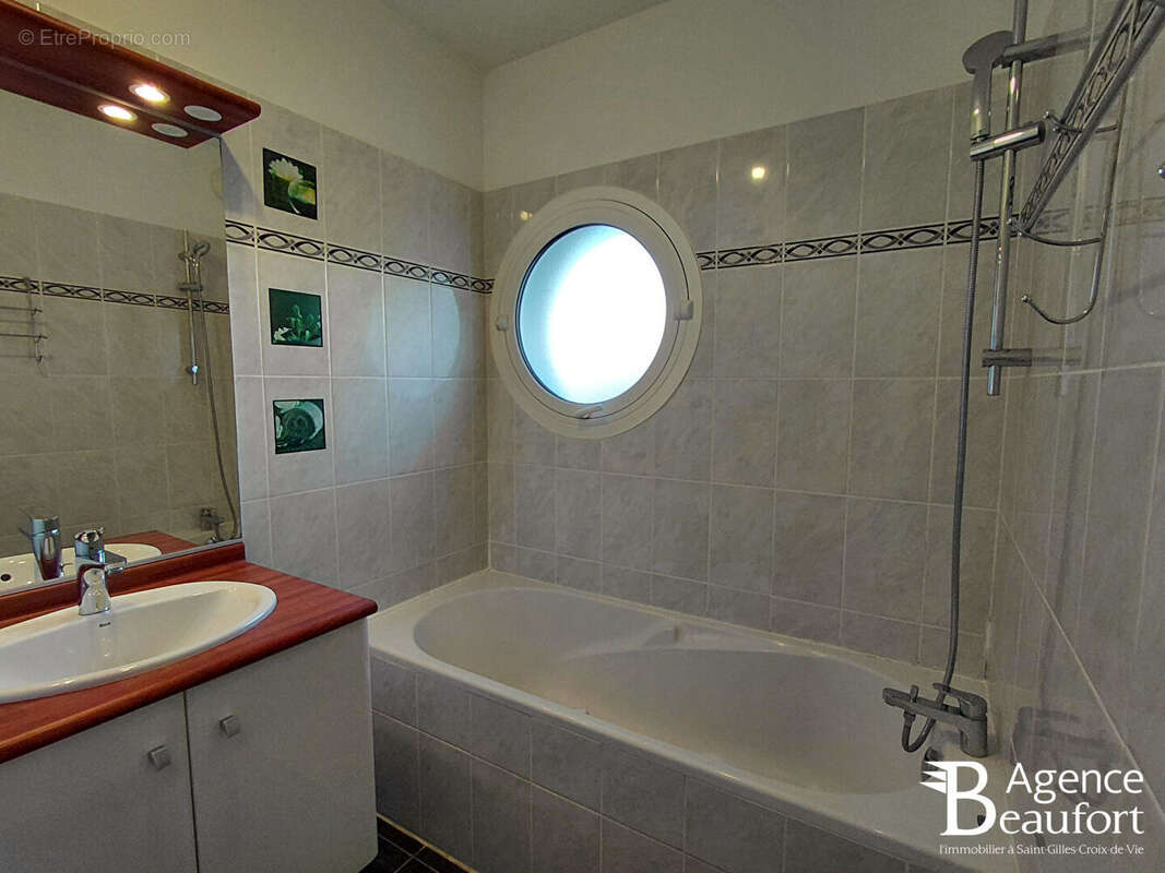 Appartement Saint Gilles Croix De Vie 3 pièces 67m² - photo 9