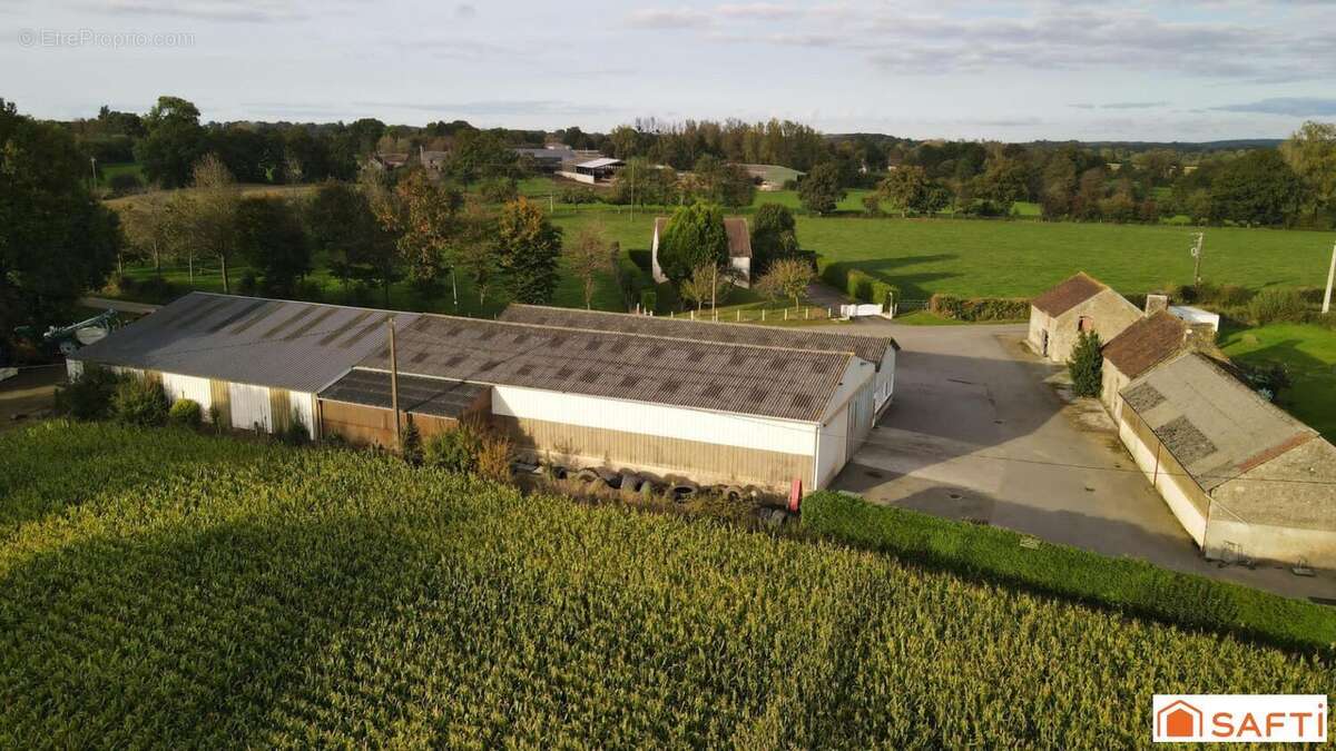 Photo 2 - Commerce à LA FERTE-MACE