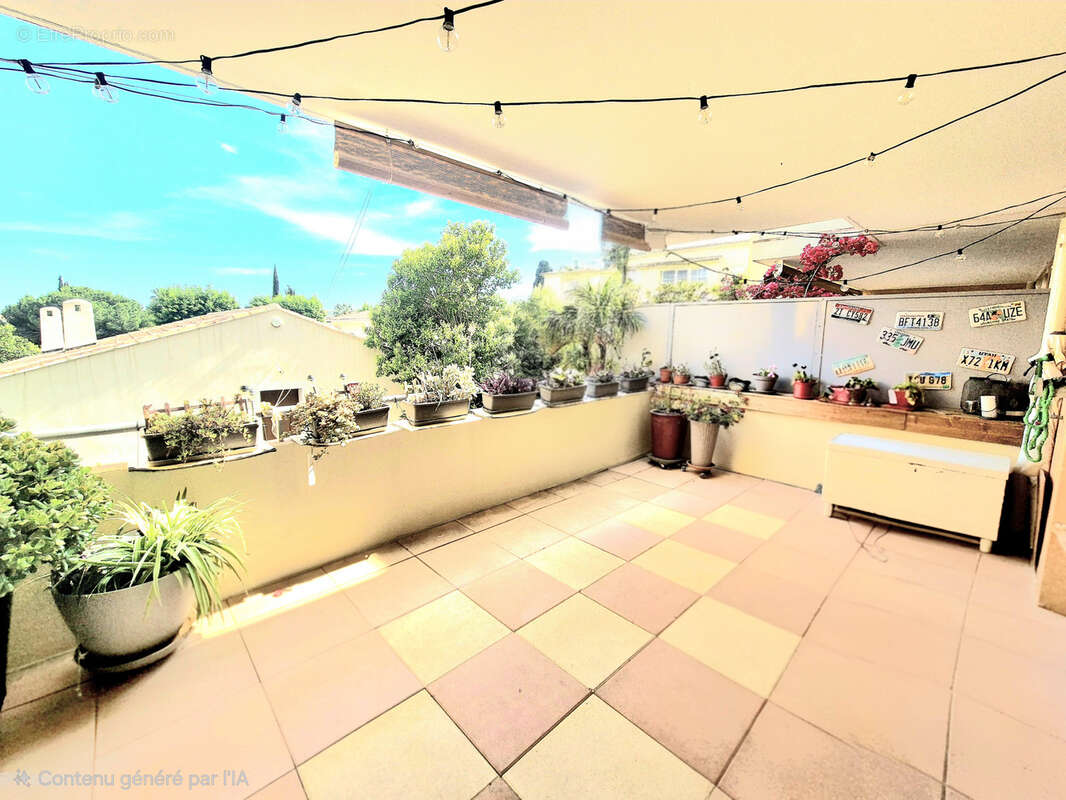 Appartement à HYERES