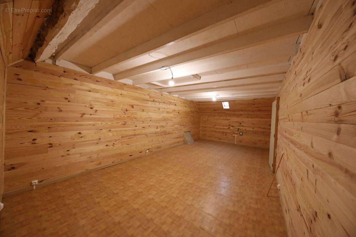 Maison à LA BUSSIERE