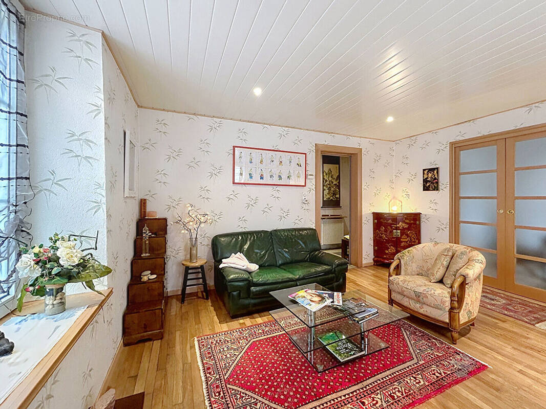 Appartement à ARS-SUR-MOSELLE