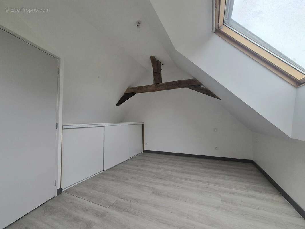 Maison à LA CHAPELLE-RAINSOUIN