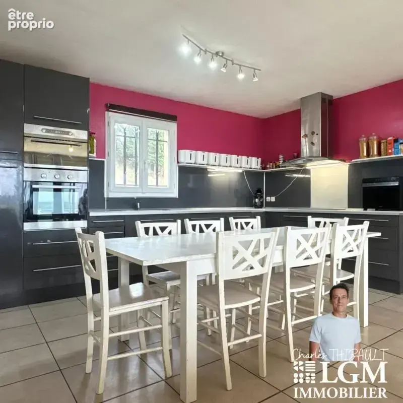 Montfrin – Villa de plain-pied avec piscine et vue dominante sans vis-à-vis - photo 5
