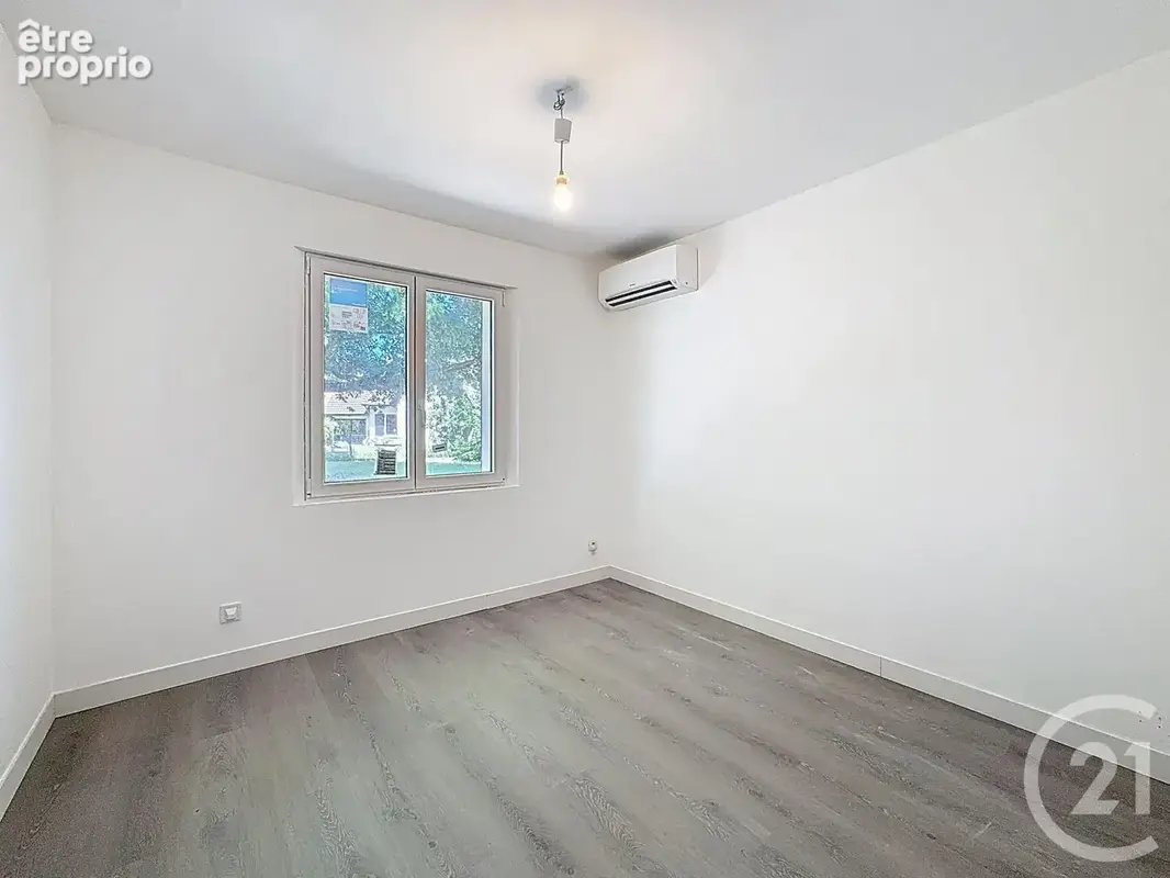 Maison 4 pièces 93 m² à vendre à La Ferte-Saint-Aubin (45240) - photo 8