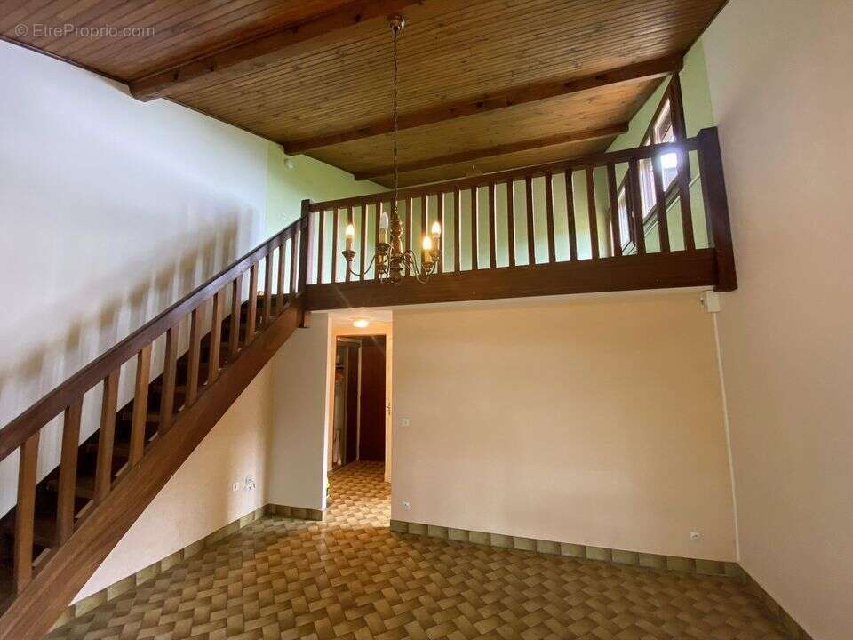 Appartement 42 m² à Cazaubon  - photo 19