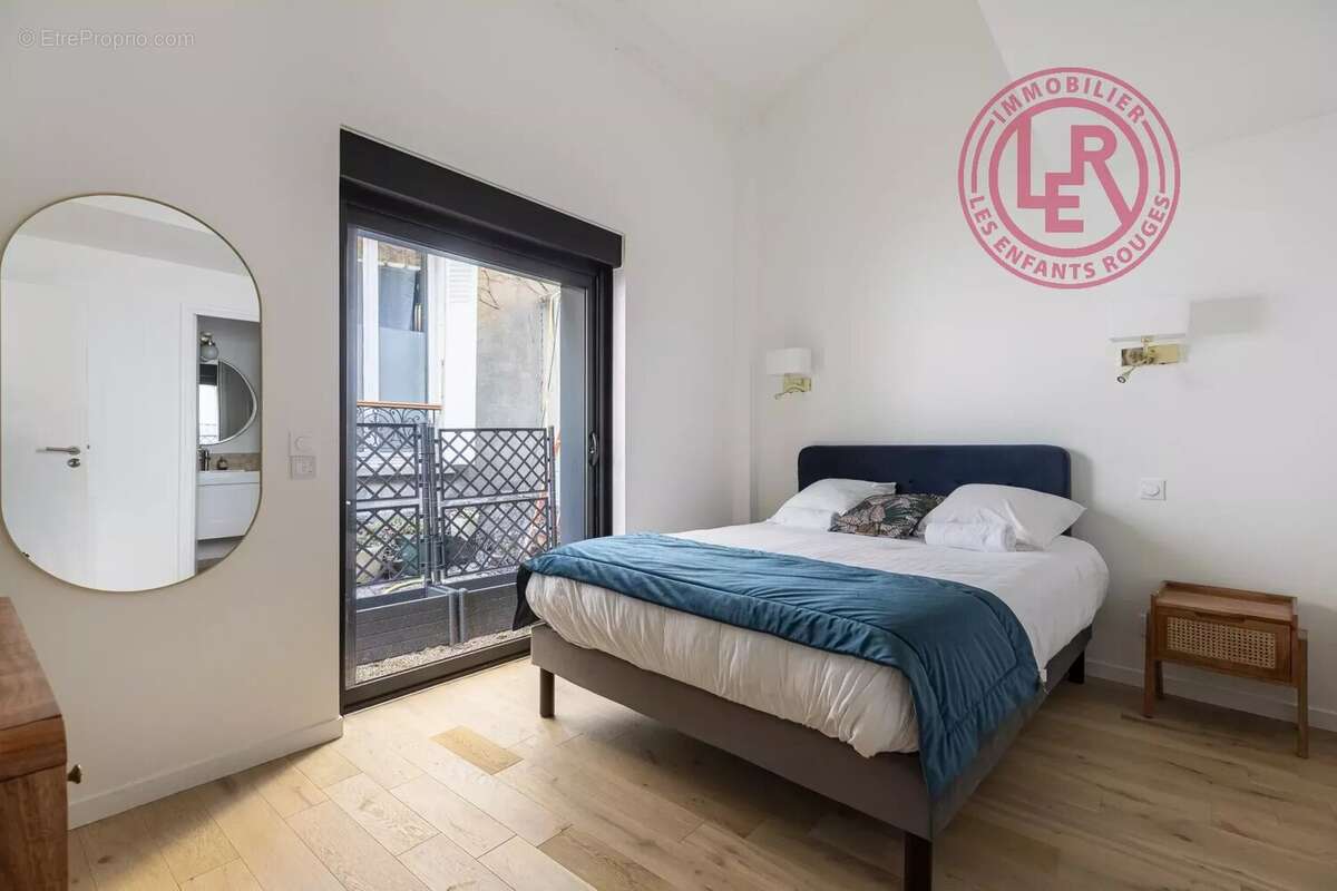 Commerce à PARIS-11E