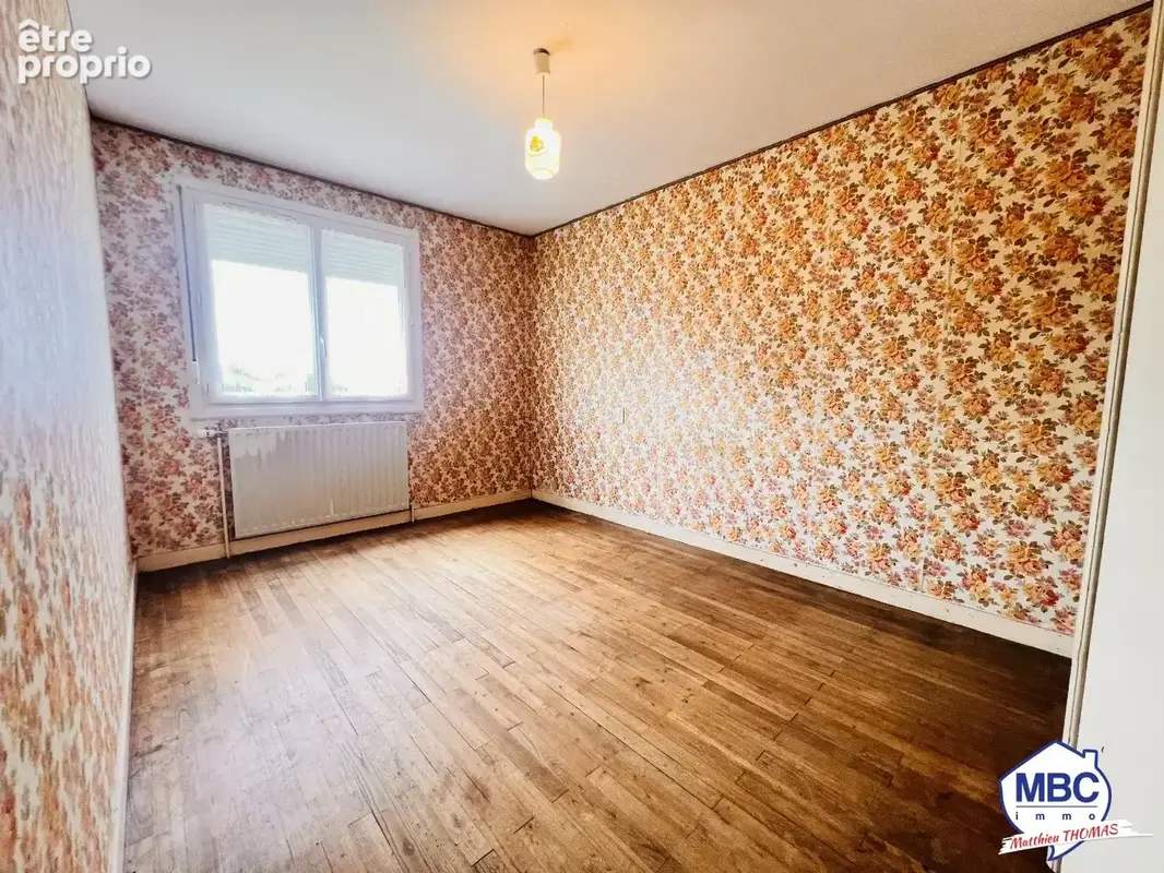 Deux maisons d'habitation avec grange - photo 5
