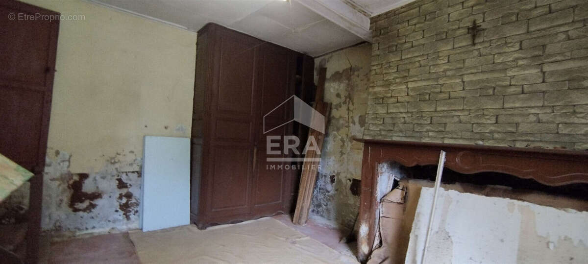 Maison à PORT-SAINTE-MARIE