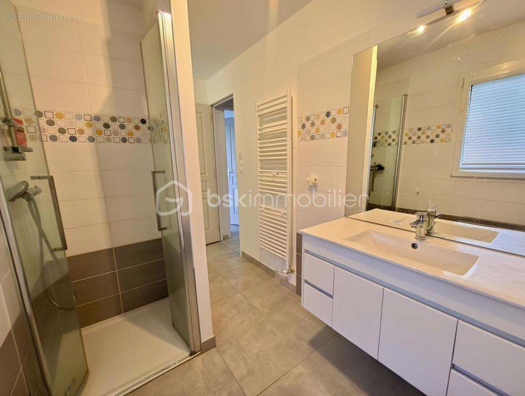 Maison à SAINT-MARTIN-DES-CHAMPS