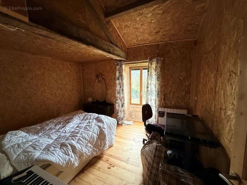 Maison à CIVRAC-DE-BLAYE