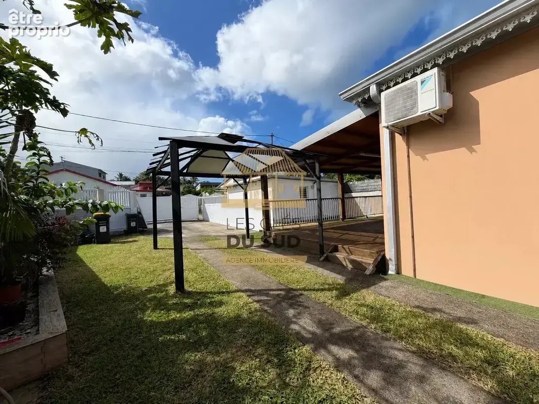 A vendre- villa de type t5 de 150 m² environ - saint-joseph - 440 00 € - photo 9