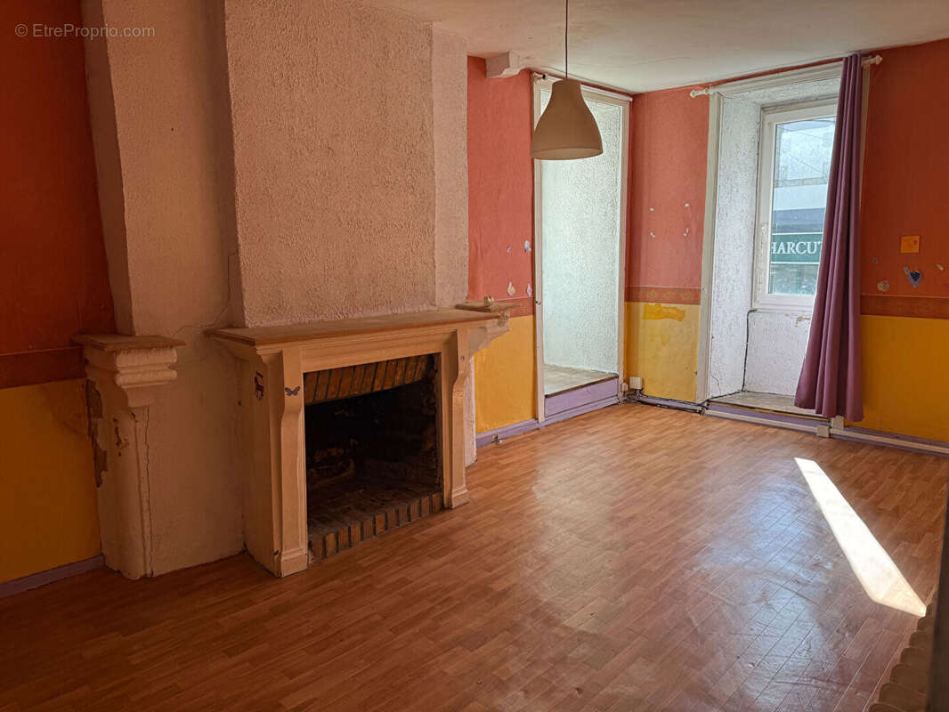 Appartement à SAINT-JEAN-BREVELAY