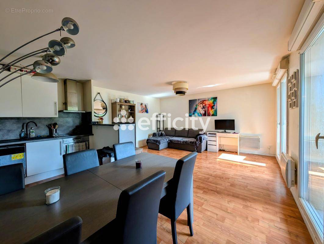 Appartement à ENGHIEN-LES-BAINS