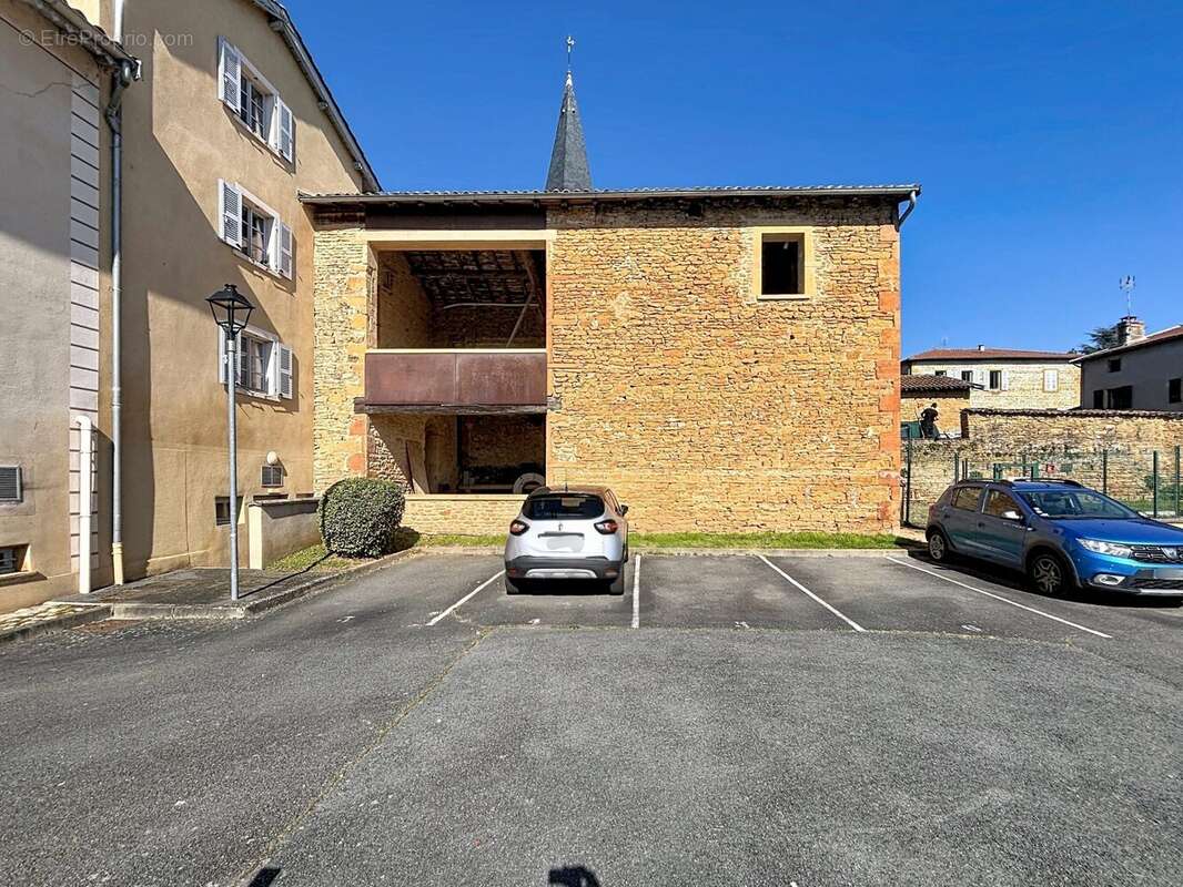 Appartement à FRONTENAS