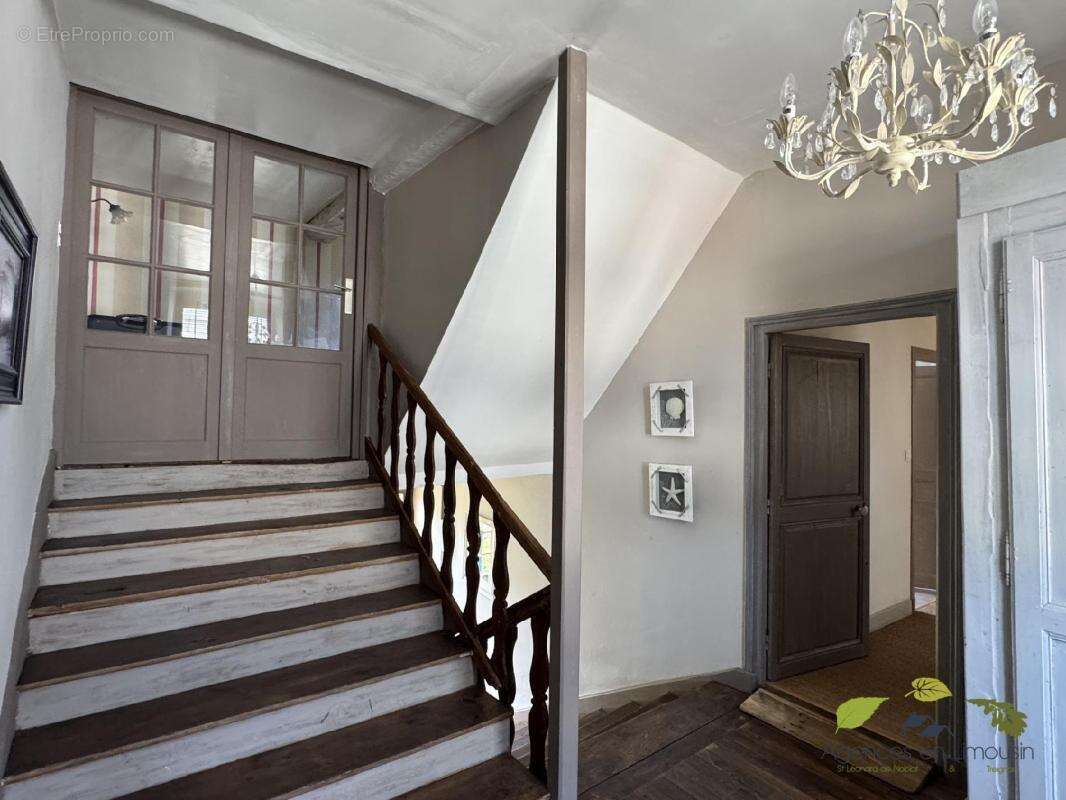 Maison à TREIGNAC