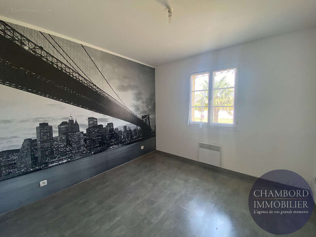 Maison Sassay de plain pied 95 m² - photo 12