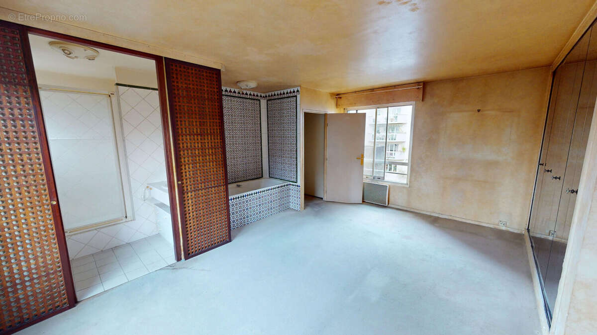 Appartement à PARIS-20E