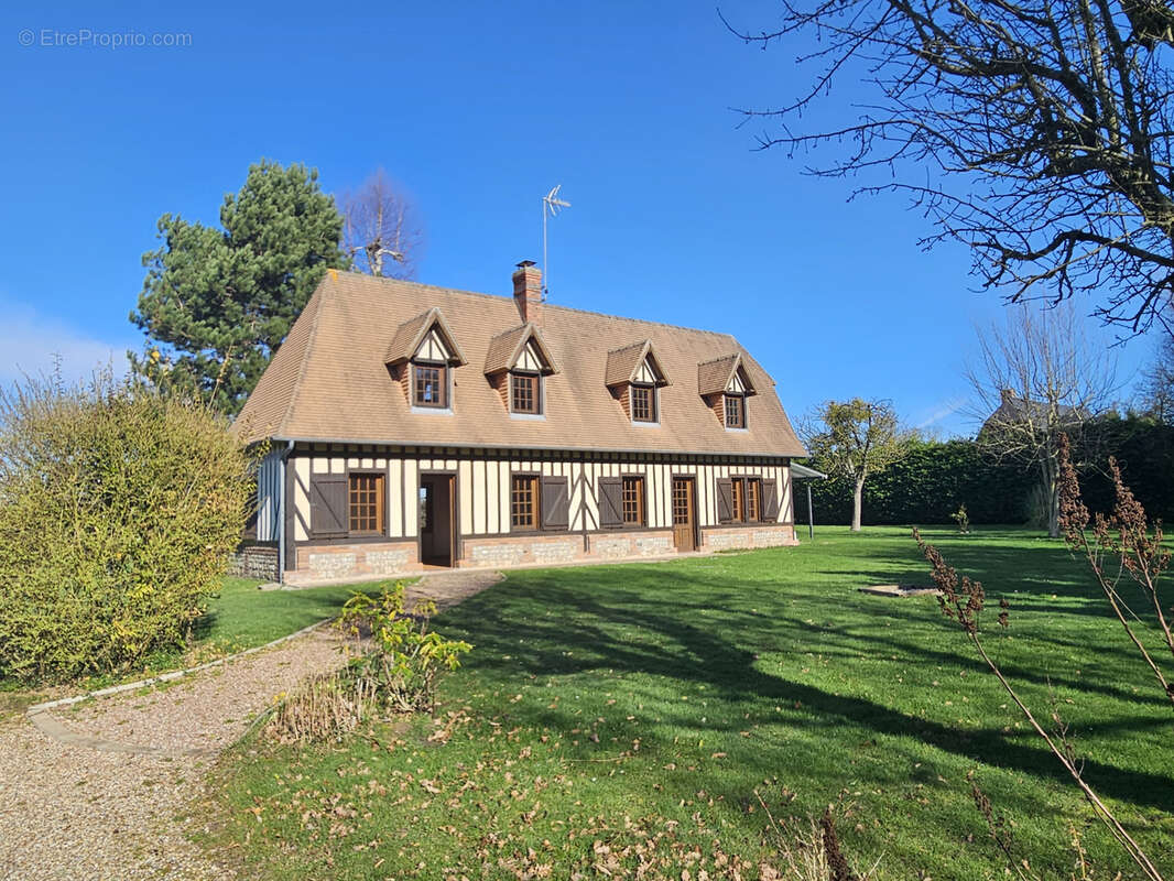 Maison à BERNAY