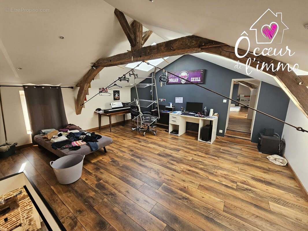 Maison à LES CERQUEUX