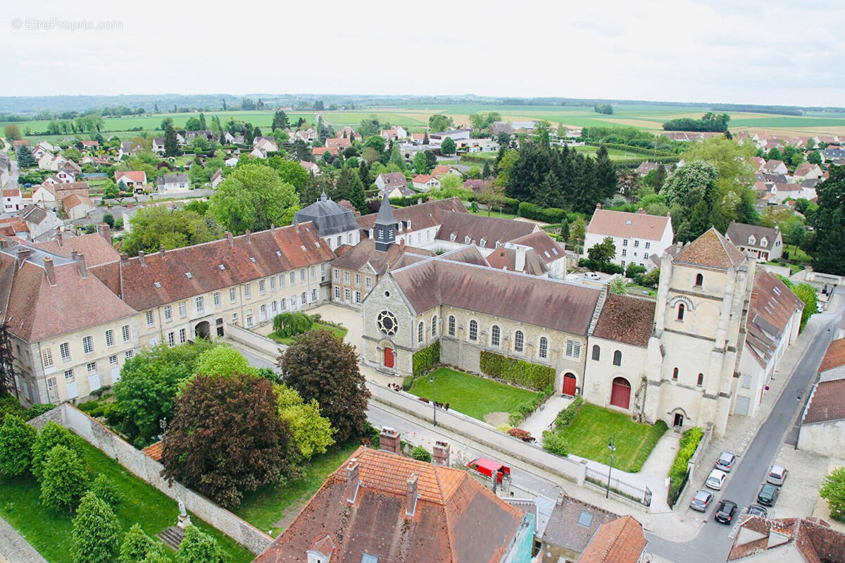 Terrain à LA FERTE-SOUS-JOUARRE