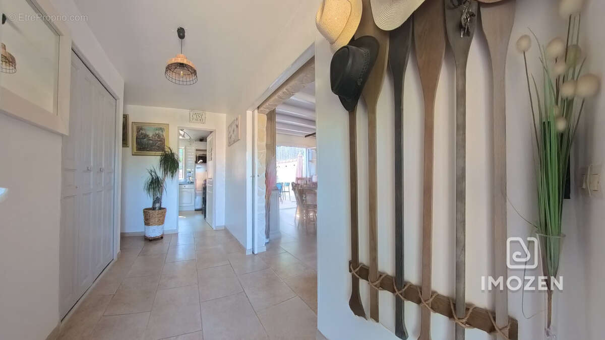 Maison à FLASSANS-SUR-ISSOLE